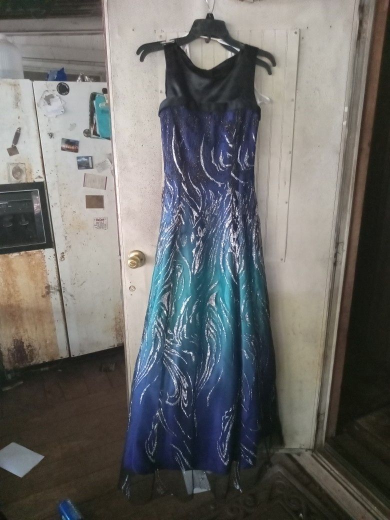 Nv Costume Dress Or Prom Dress Size 6