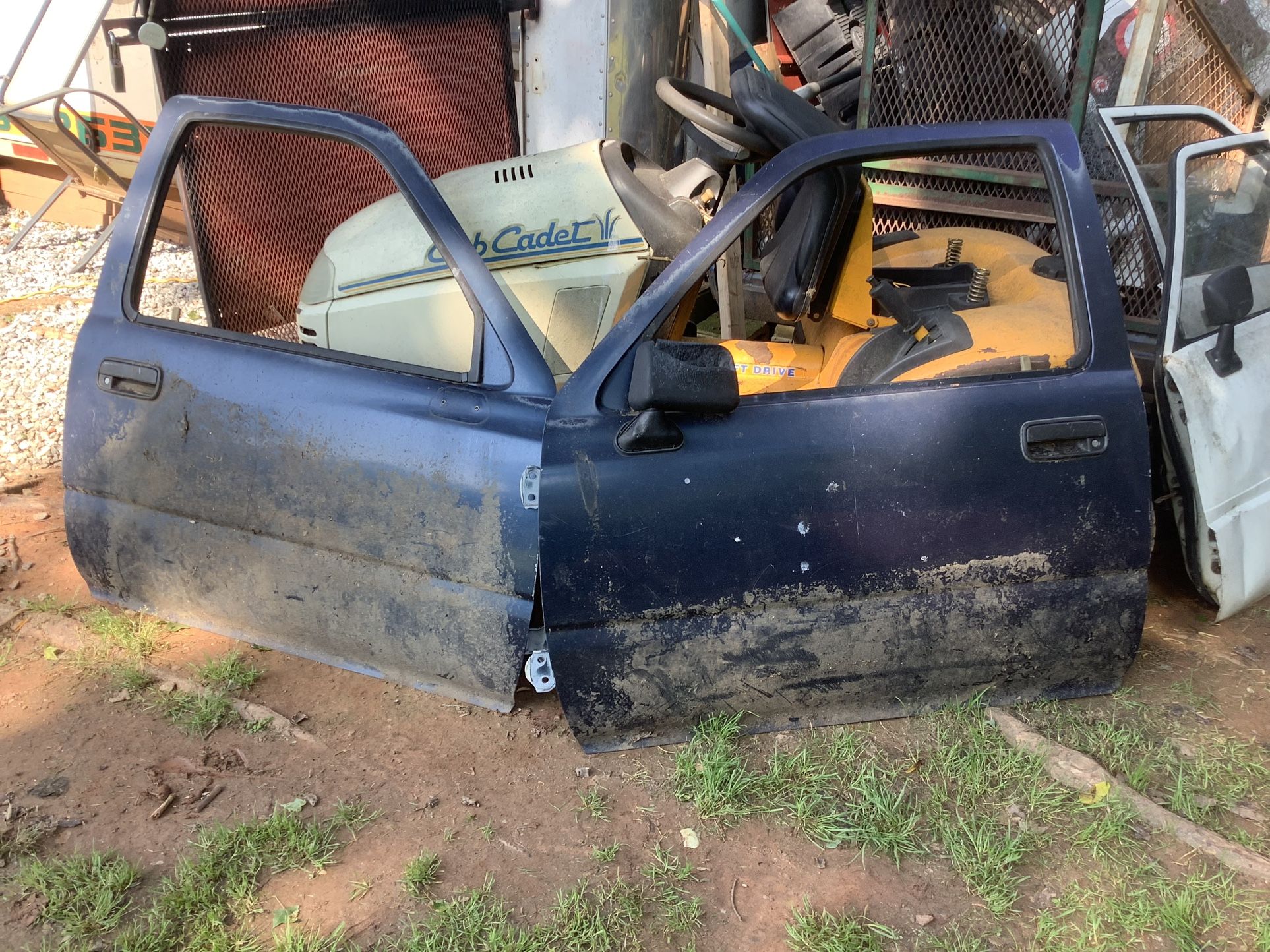85,86,87 and 93 Used Toyota Pickup 2wd Doors Sets.