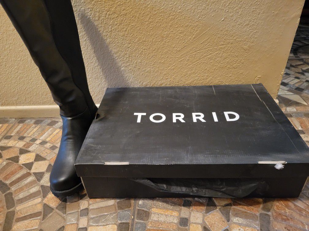 Torrid Exposed Zipper Tall Boots