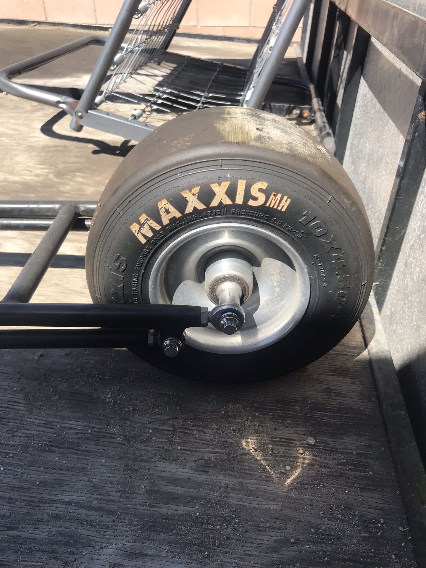 Banshee wheelie bar