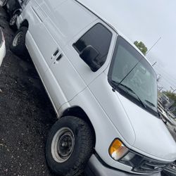 2003 Ford E-250