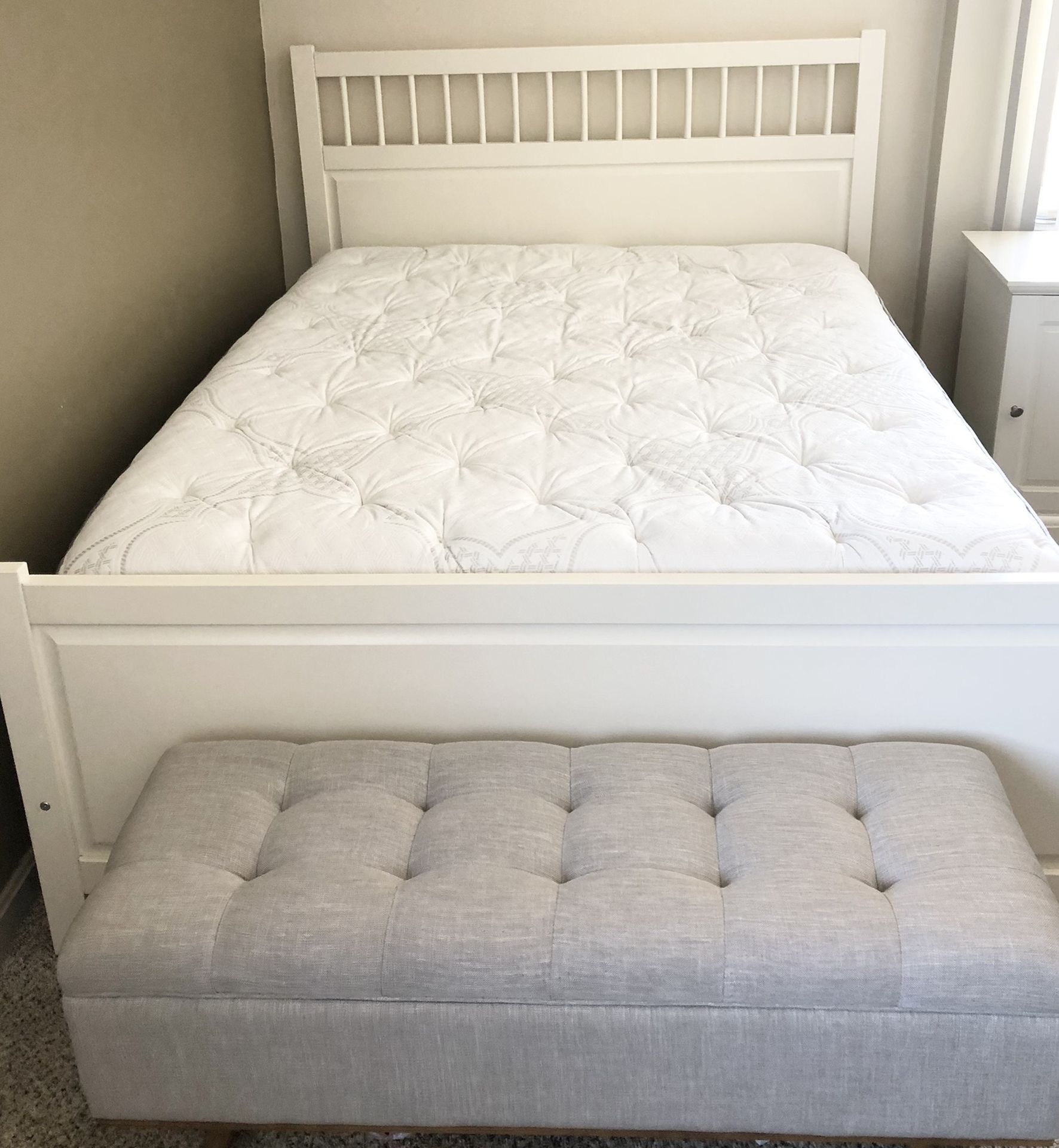 Queen Size Pillowtop Mattress + Box Spring