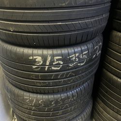 315/35 R22 
