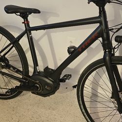 Trek XM700+ Lowstep