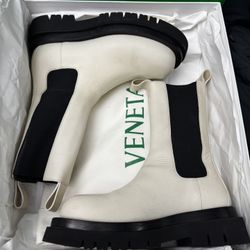 Bodega Boots – Size 38 Women – Authentic Storm Cuir Wax Rubber Sole