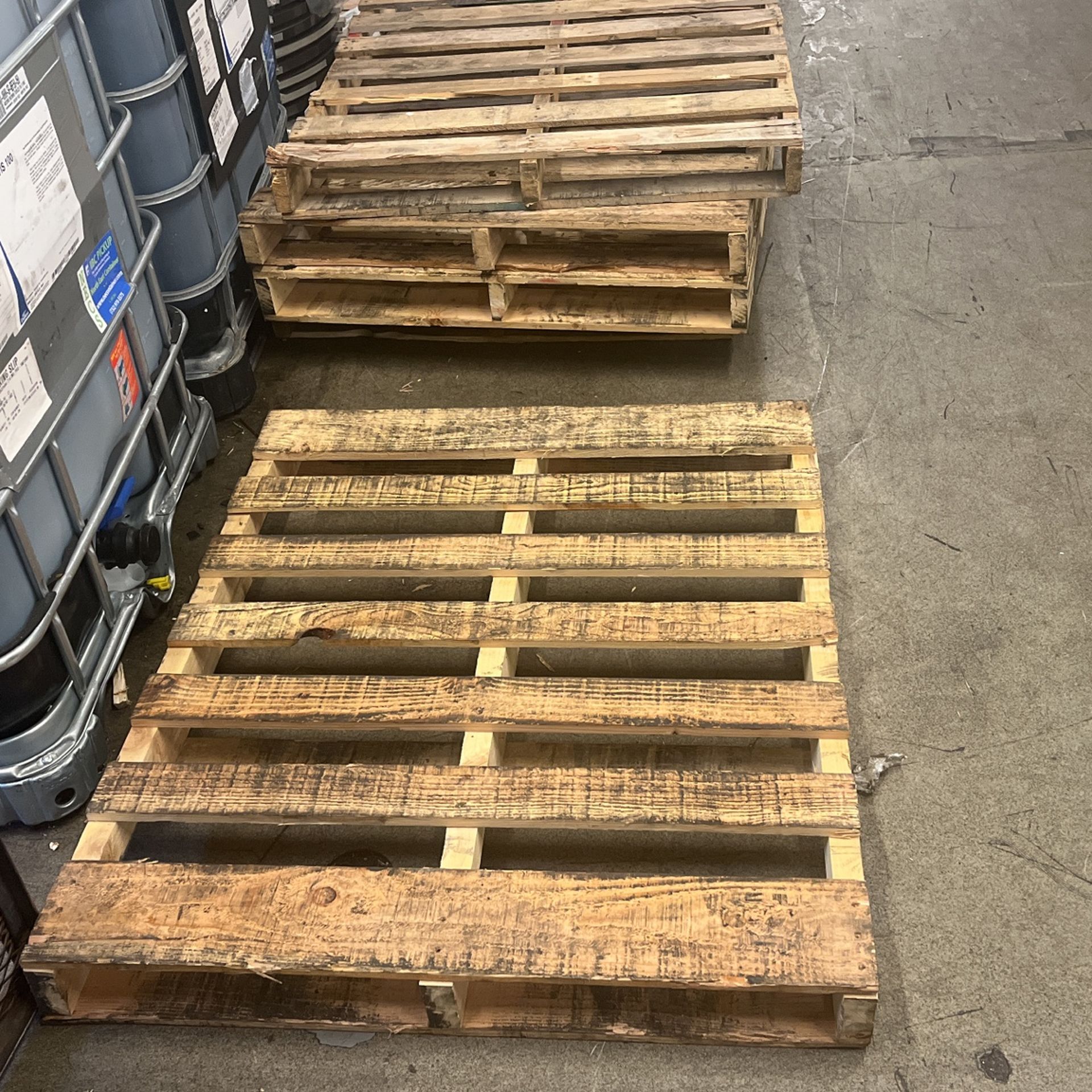 Skids 40x48