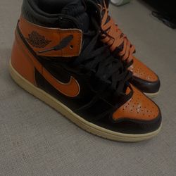 JORDAN 1  Retro High Og