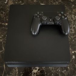 PS4 Slim - Controller and cables included 