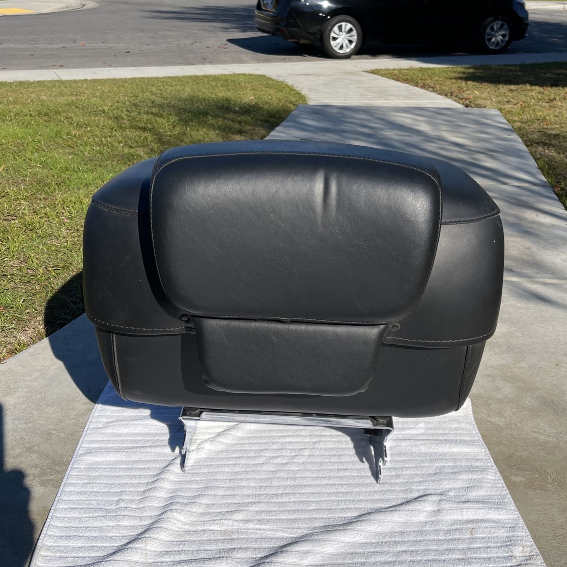 Harley Davidson Leather Tour Pack Luggage for Sale in Pumpkin Center