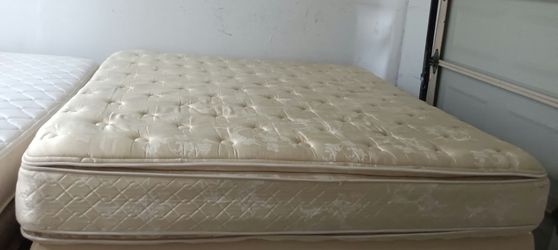 King Size Mattress (Colchón King Size)