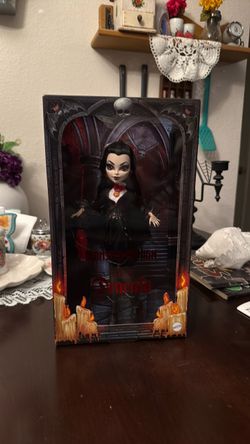 Mattel Monster High Dracula Doll in Box