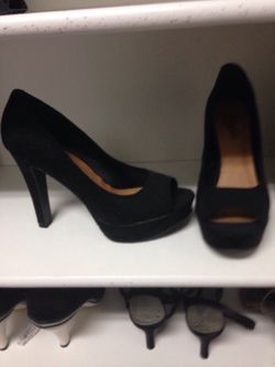 Black heels size 9