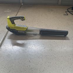 RYOBI LEAF BLOWER 