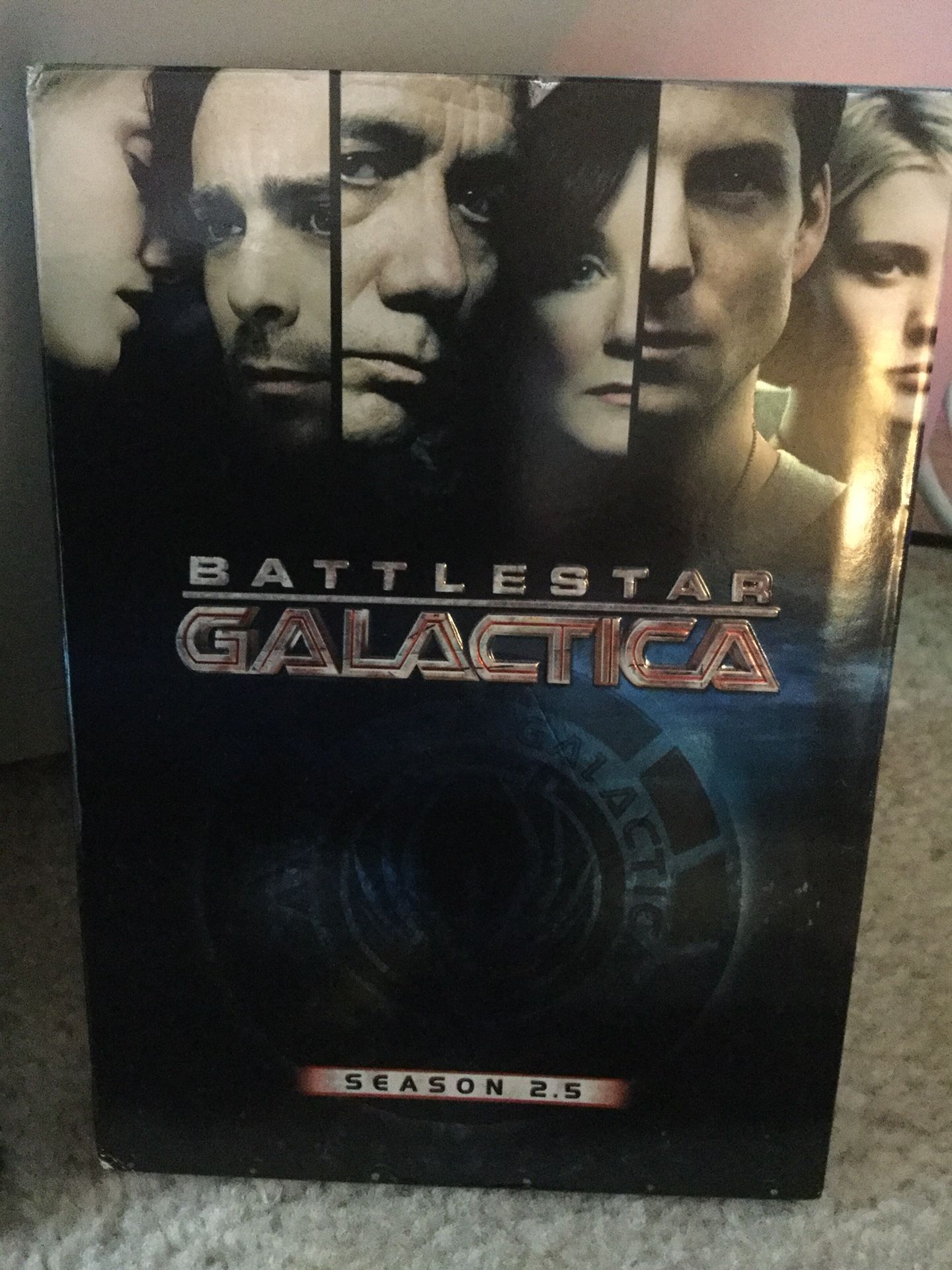 I have the complete Seasons for Battlestar Galactica from Season 1 -Season 4.5 😎👍🍿. 📀📀📀📀📀 🎥