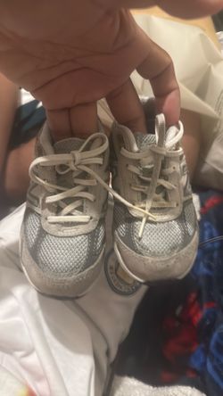 New balance 990v5