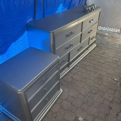 dresser whit mirror and end table