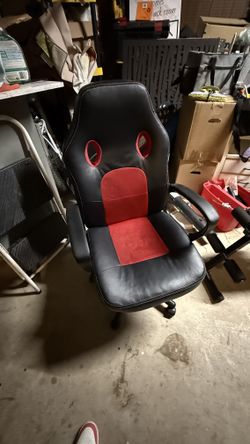 Red/Black Leather Gaming Chair