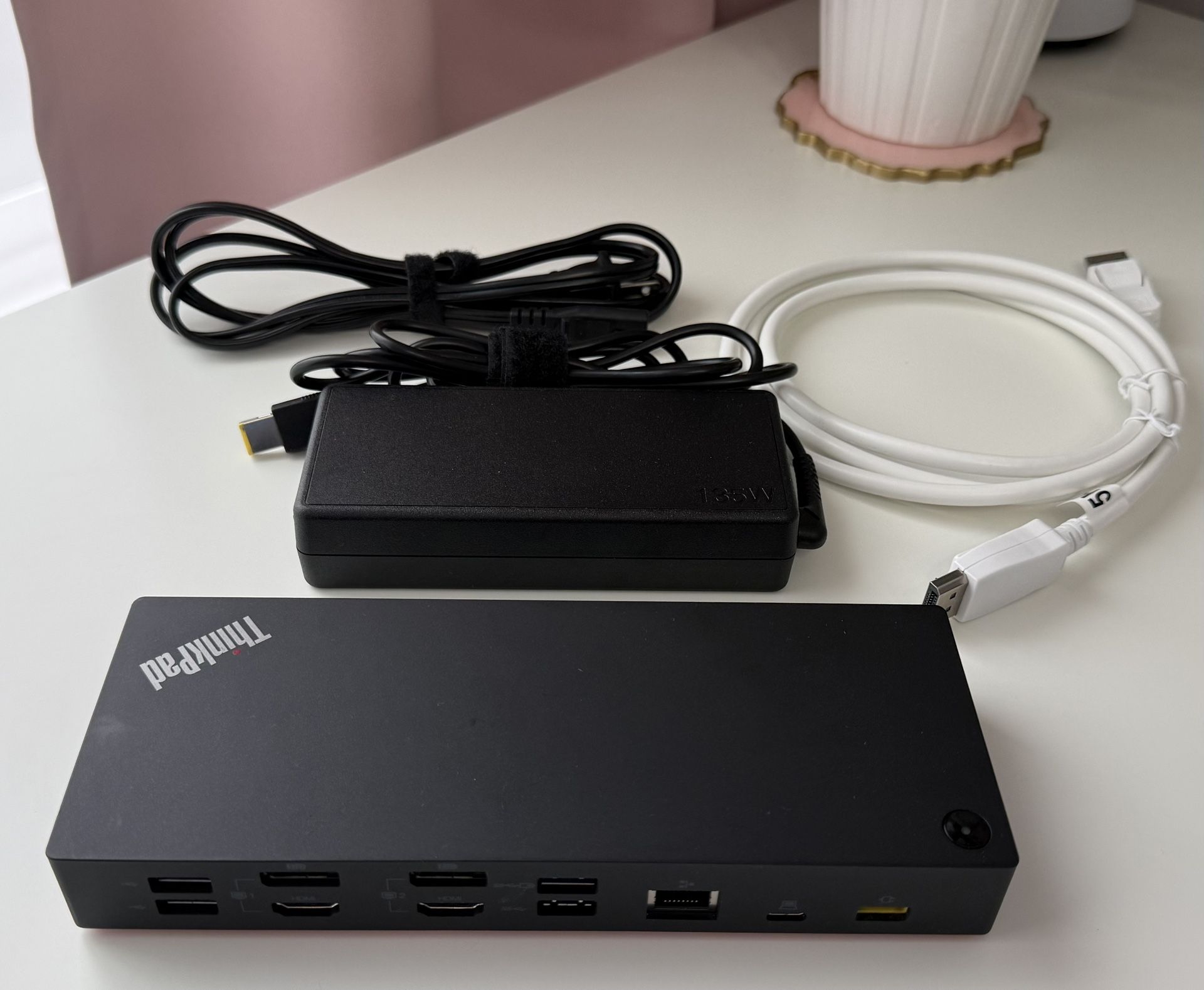 Lenovo Docking Station Dual Monitor Hybrid USB-C/USB-A (Model 40AF0135US)