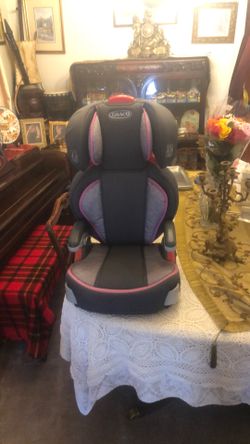 GRACO Car Seat / Booster Seat Perfect Condition