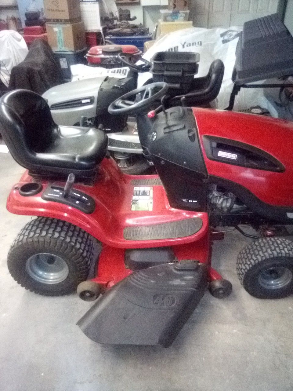 Craftsman YTS3000 riding lawn mower