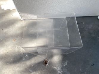 3 nested  side tables