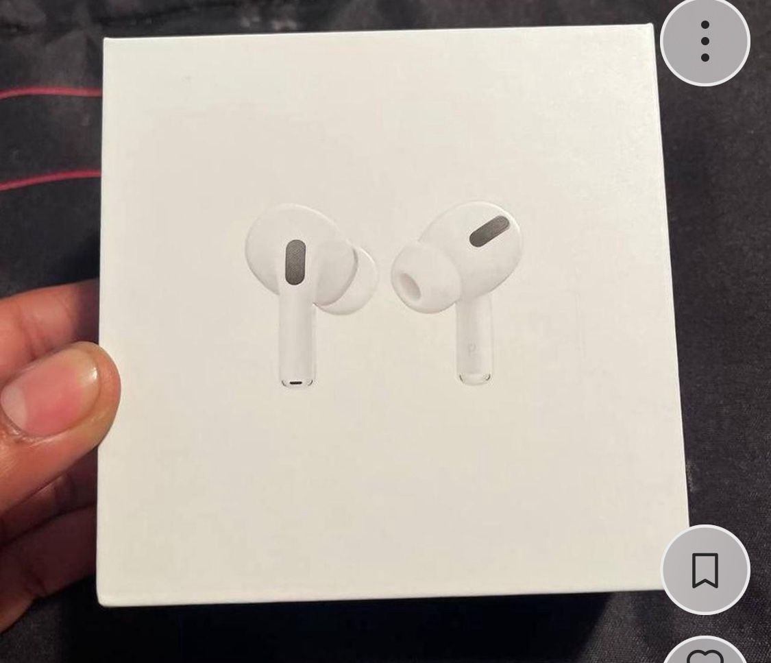 AirPods Pro (2nd Gen) – Great Condition