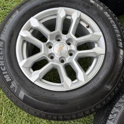 2025 silverado wheels and tires 