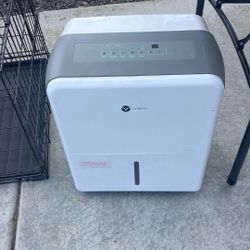 Dehumidifier 