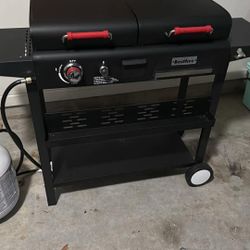 Bestfire Grill/Griddle (Propane, Brush + Briquettes included)