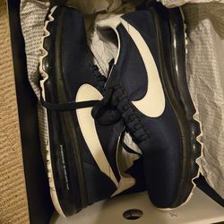 Size 9 Nike Air Max LD - Zero … Worn 1-2x