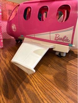 Barbie airplane lot
