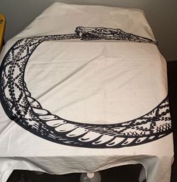 FREE LARGE OUROBORUS TAPESTRY
