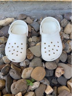 White crocs size J2 (kids)