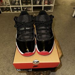 Jordan 11 Low “Bred”