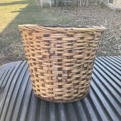 10” Light/Dark Brown Lacquered Plant Basket