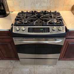 STOVE GE PROFILE  GAS NATURAL 