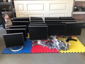 Photo Lot of 25 Dell Monitors with new power cord