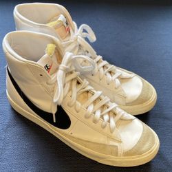 Nike Blazer Mid '77 Vintage Style Sneaker Mens 10.5 Womens 12