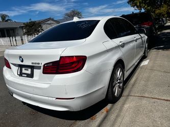 2011 BMW 528i