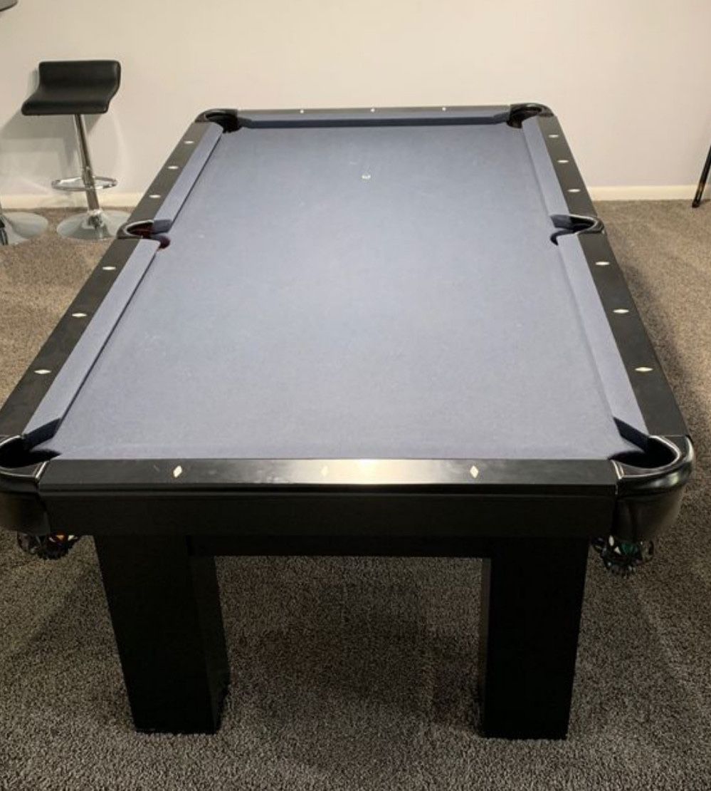 Pre owned Pool Table!! Ready To Go!!