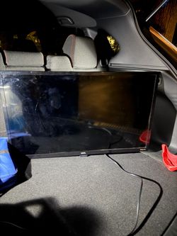 Philips Roku TV 32 inch - SEND OFFERS