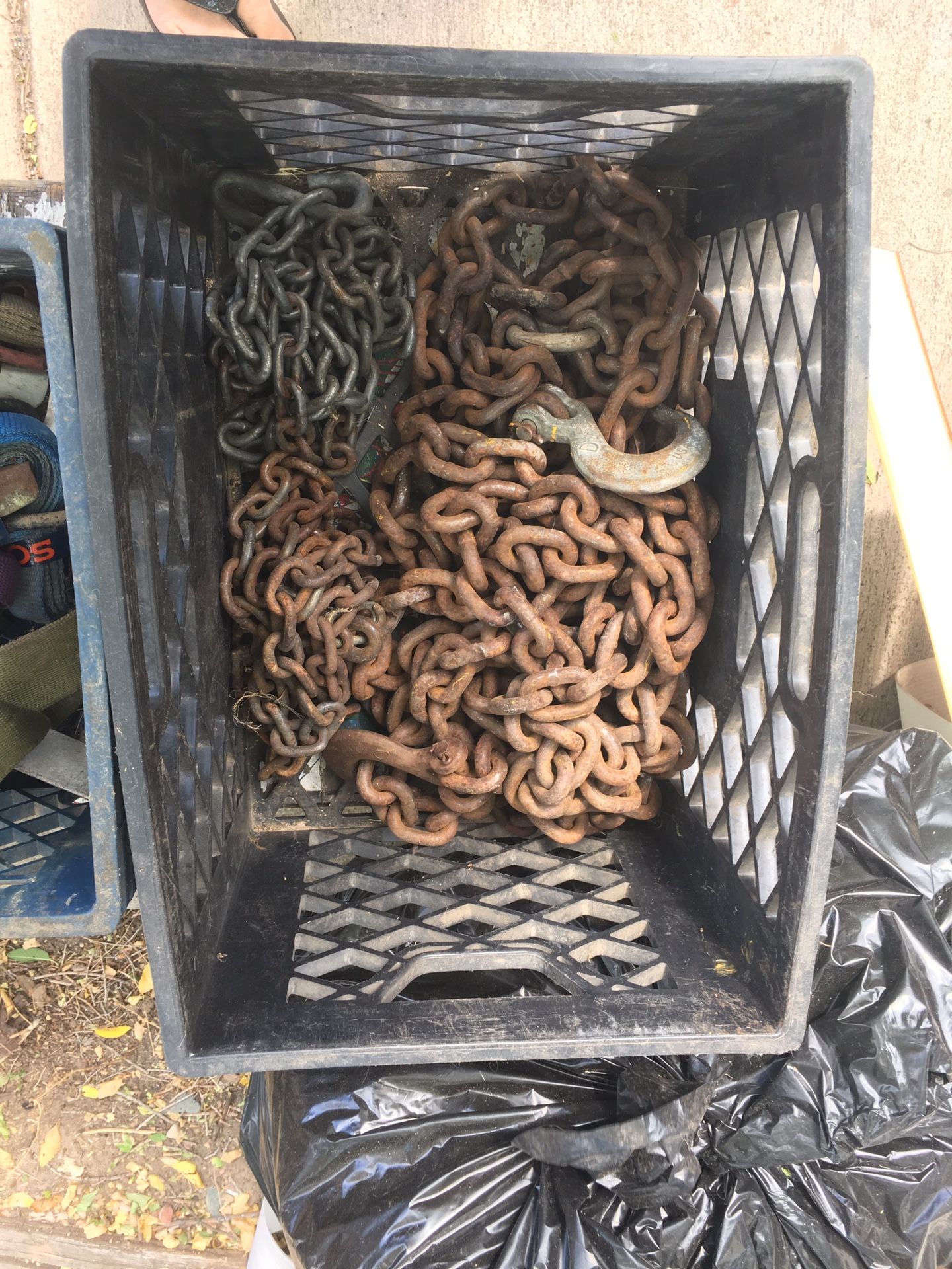 Crate of heavy duty chains & ropes