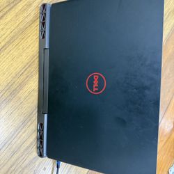 Dell Inspiron 15 7567 Laptop 