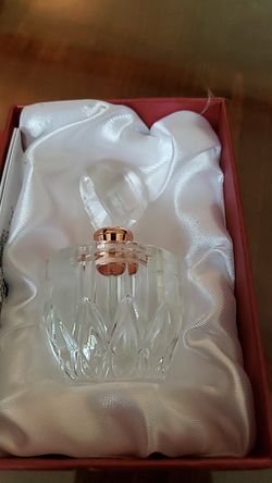 Perfume bottle