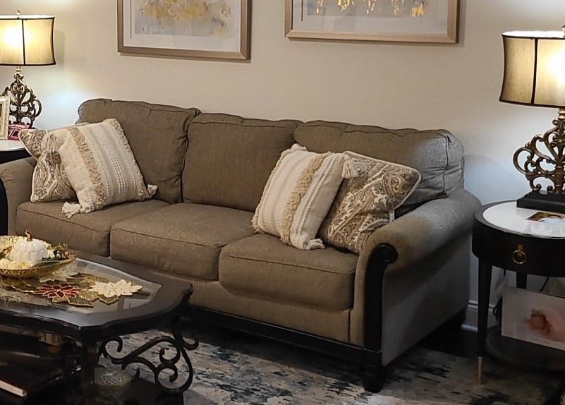 Comfortable Sofa & Loveseat