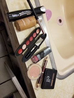 Make up Semi used make up.