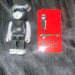 Medicom Bearbrick Be@rbrick 100% Series 45 Figure Emily The Strange W/Card Read