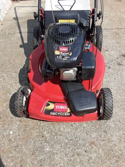 Toro self propeller bagger