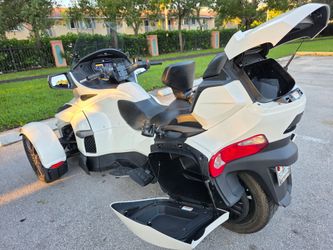 2018 Can Am Spyder RTS