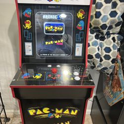 PAC-MAN Arcade 1Up Machine Complete